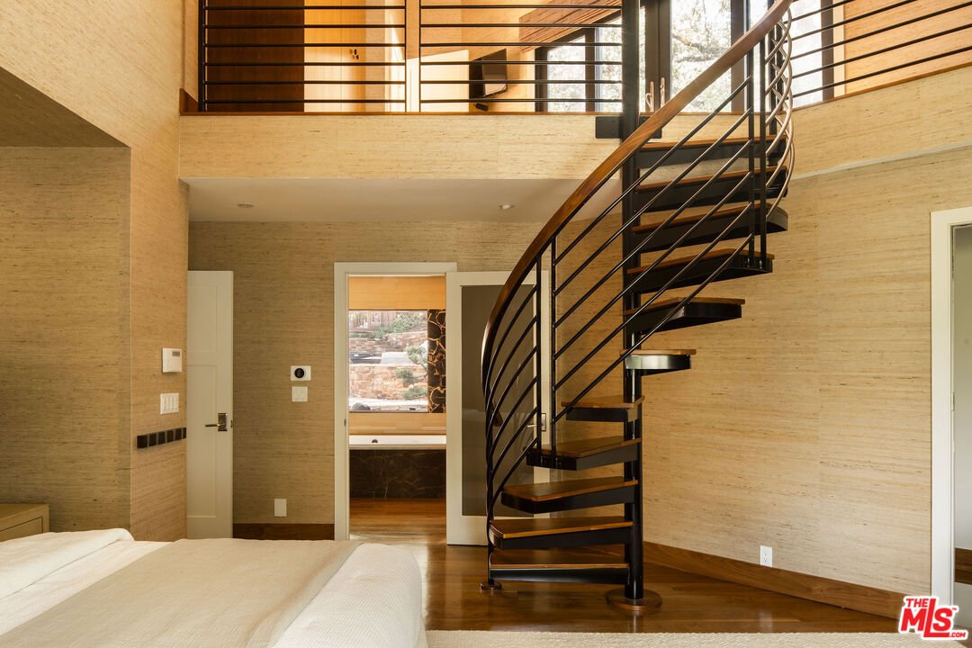 MLS #25575105 image #14