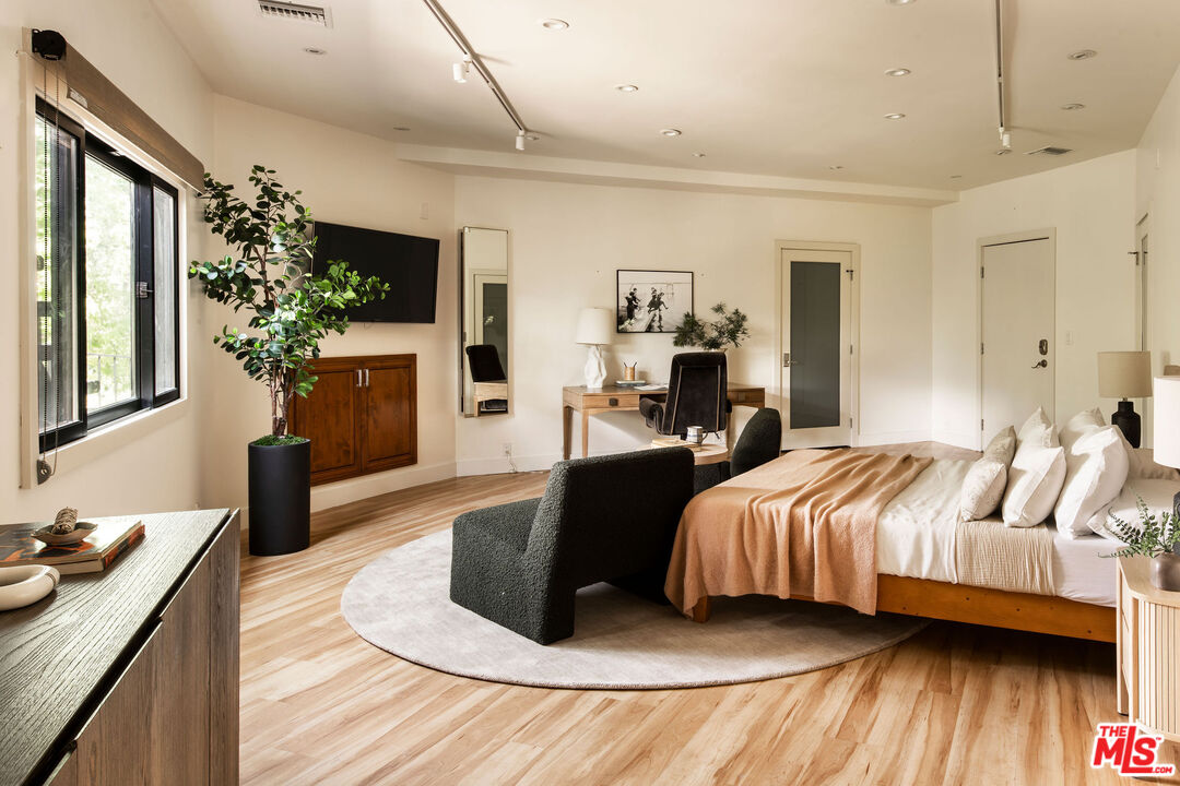 MLS #25575105 image #31