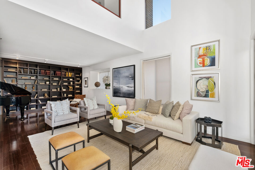 MLS #25575131 image #9