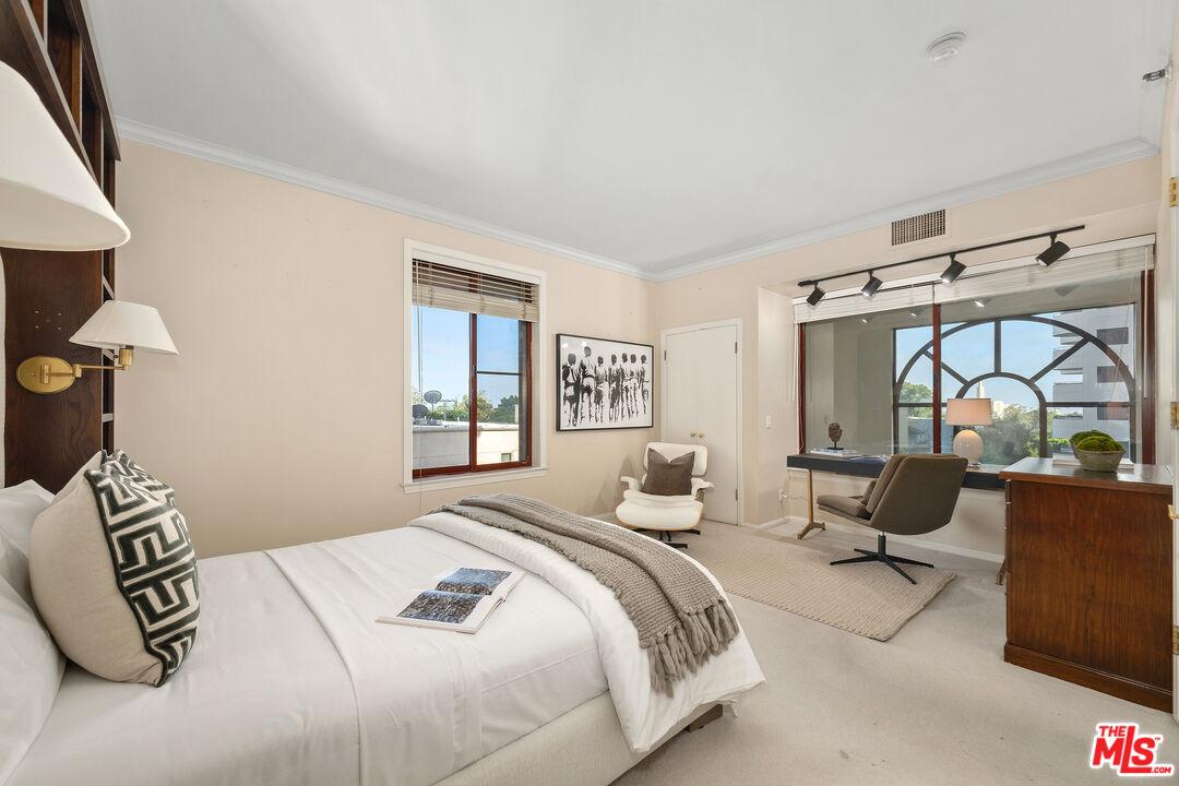 MLS #25575131 image #32