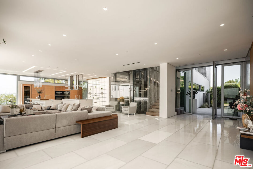 MLS #25575239 image #14