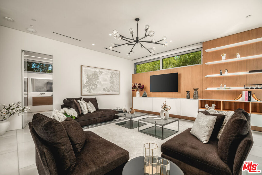 MLS #25575239 image #18