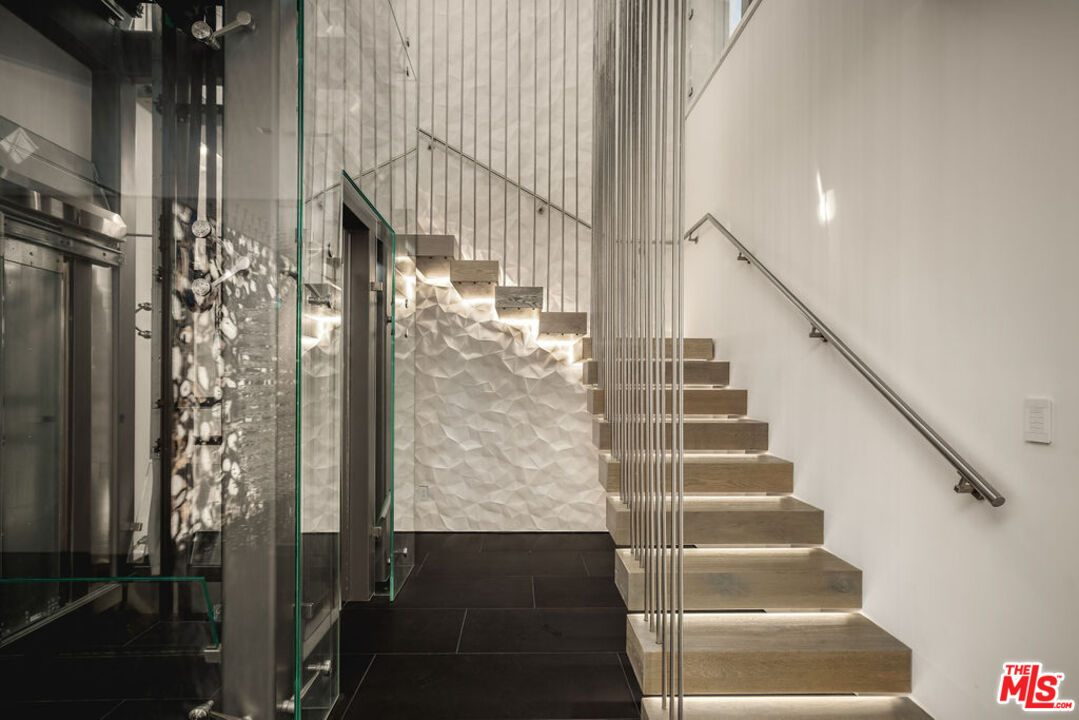 MLS #25575239 image #20