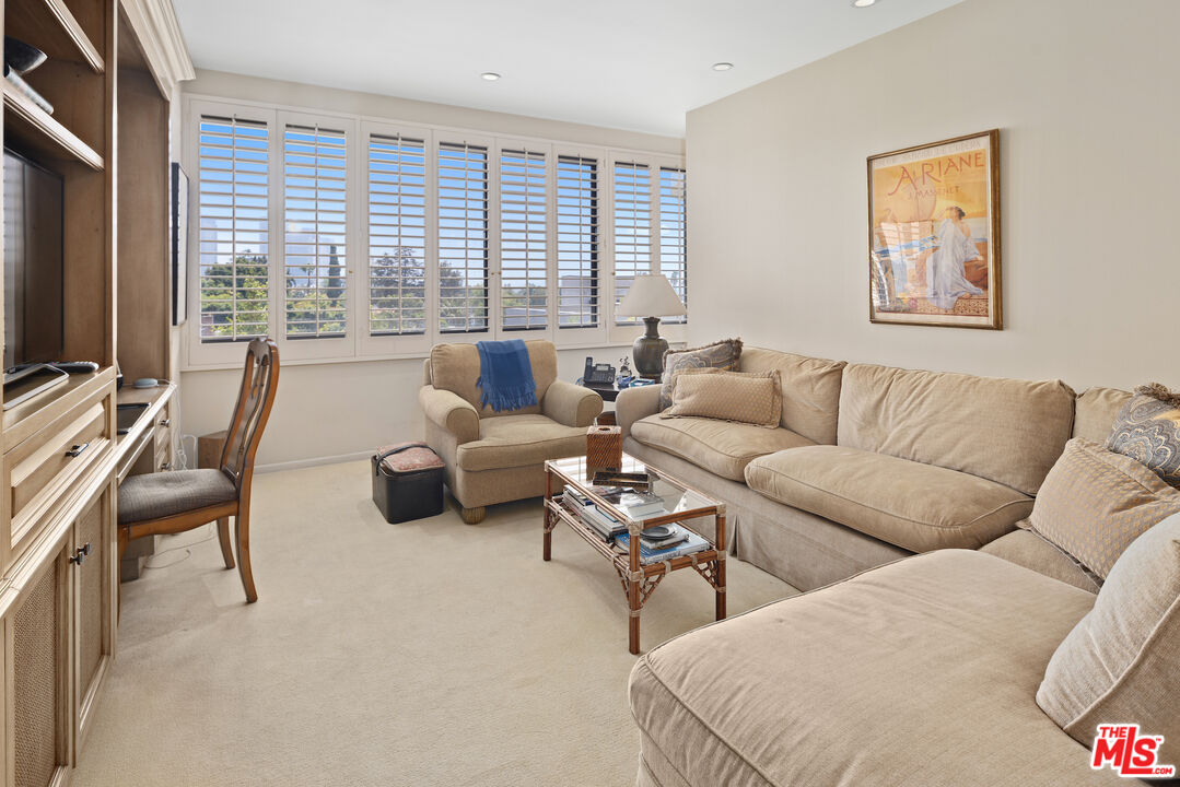 MLS #25575255 image #23