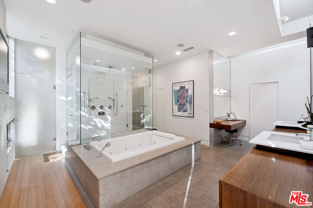 MLS #25575503 image #15