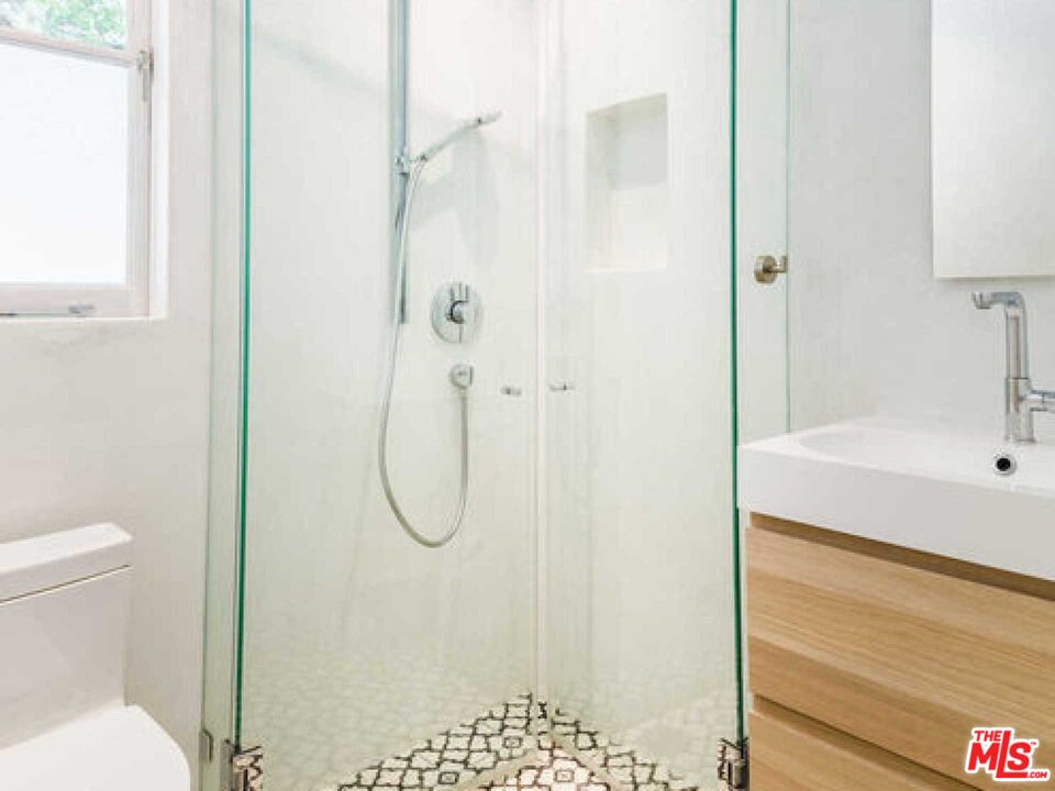 MLS #25575657 image #13