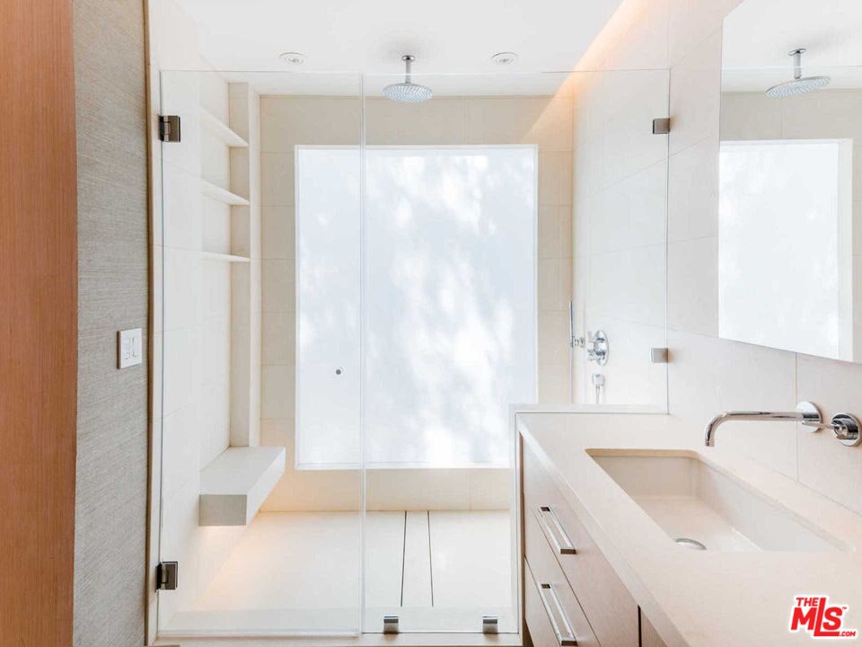 MLS #25575657 image #18