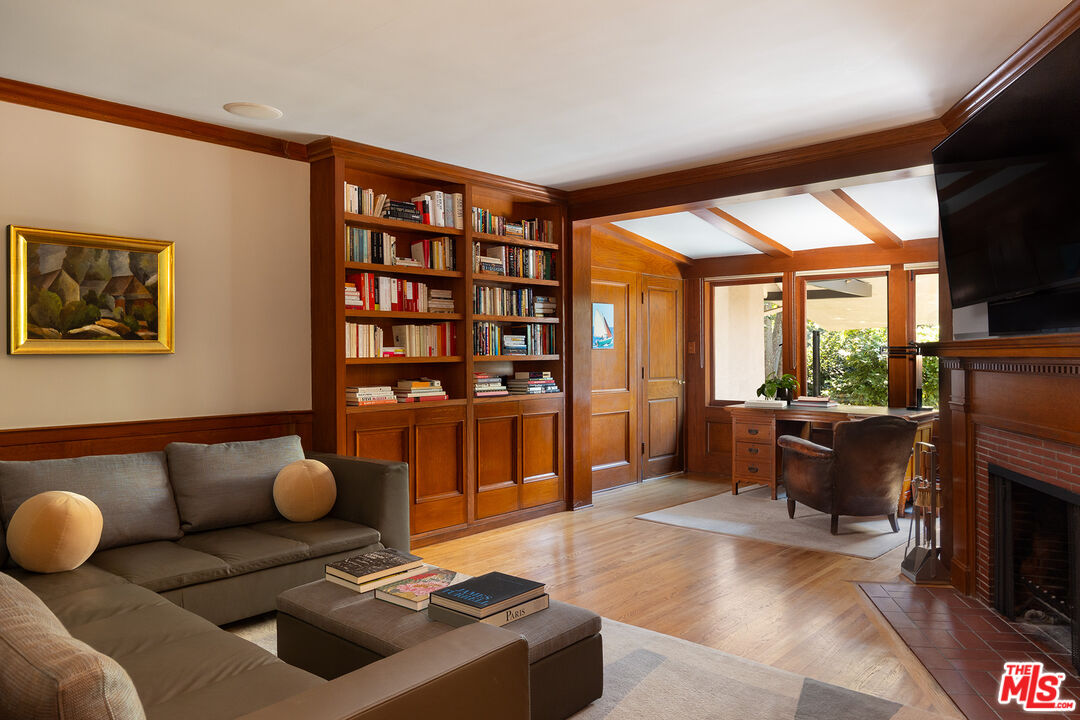 MLS #25575847 image #13