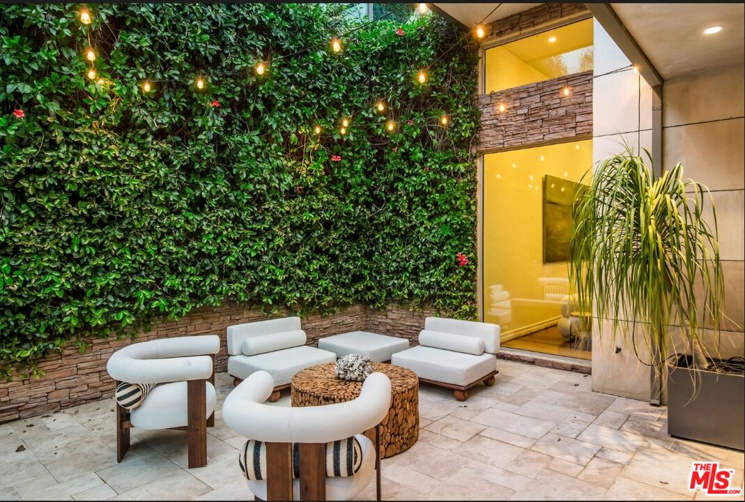 MLS #25576189 image #17