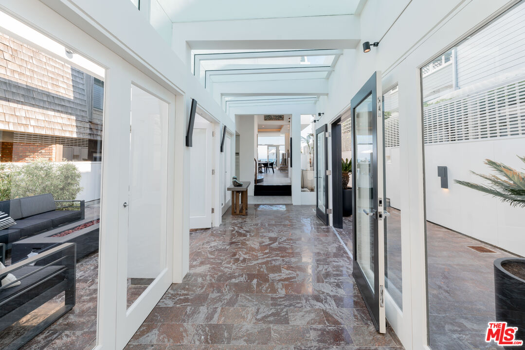 MLS #25576303 image #20