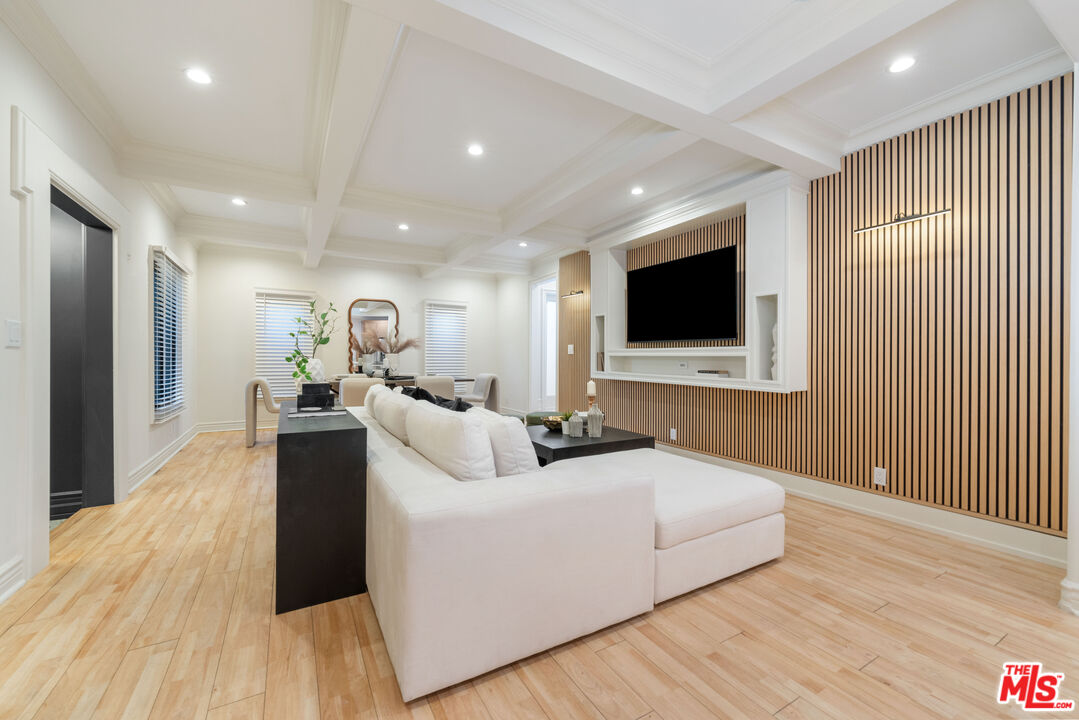 MLS #25576315 image #4