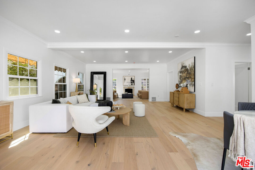 MLS #25576439 image #9