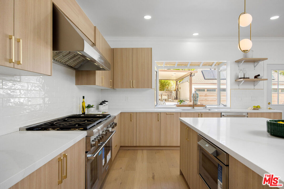 MLS #25576439 image #13