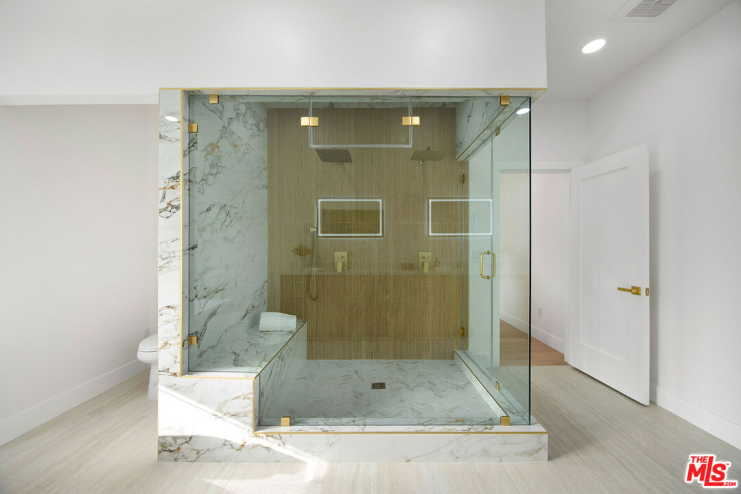 MLS #25576439 image #17