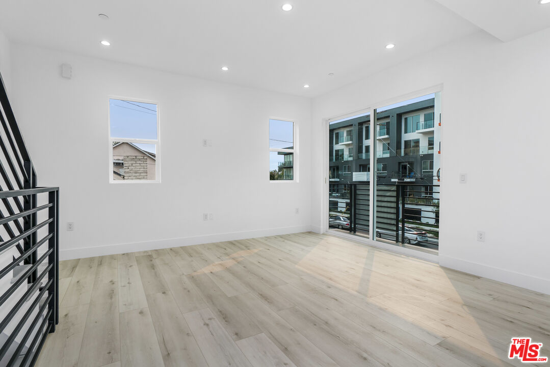 MLS #25576601 image #9