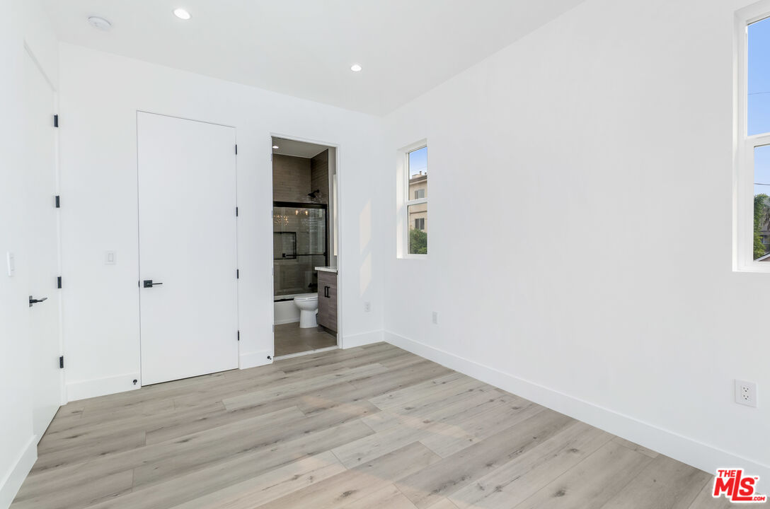 MLS #25576601 image #13