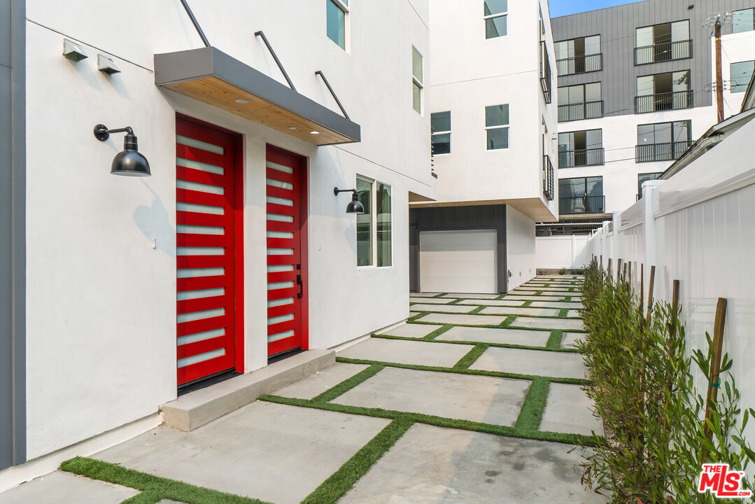 MLS #25576601 image #2