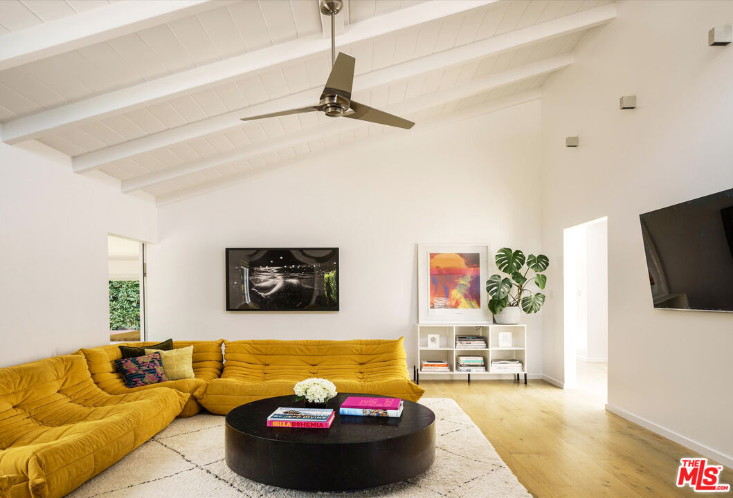 MLS #25576607 image #0