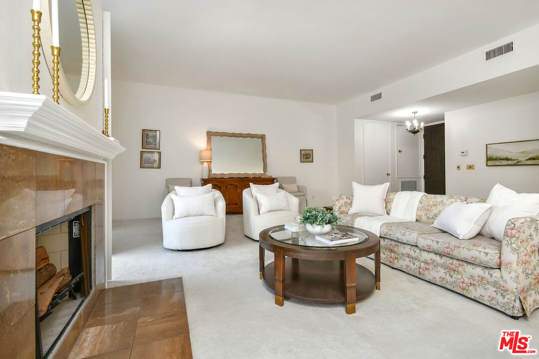 MLS #25576907 image #12