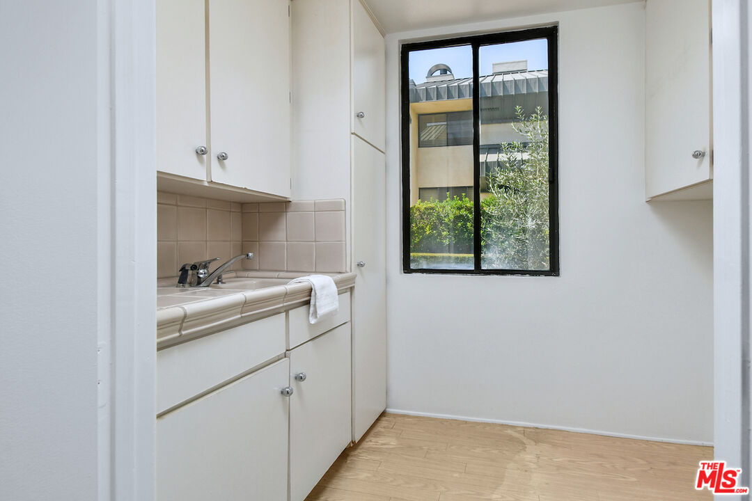 MLS #25576907 image #28