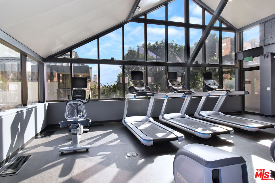 MLS #25576907 image #57