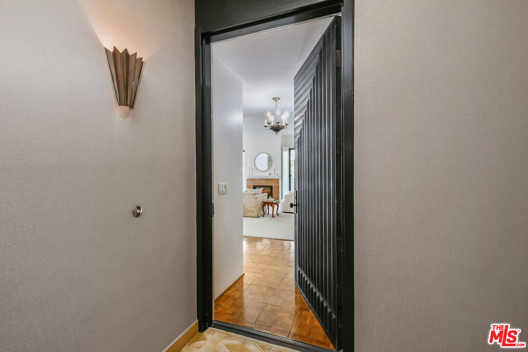 MLS #25576907 image #5