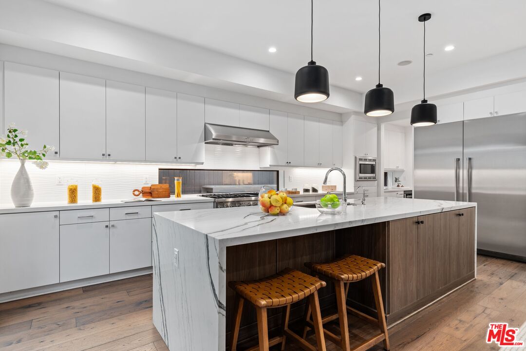 MLS #25577209 image #16