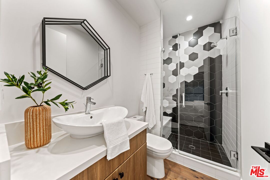 MLS #25577209 image #23