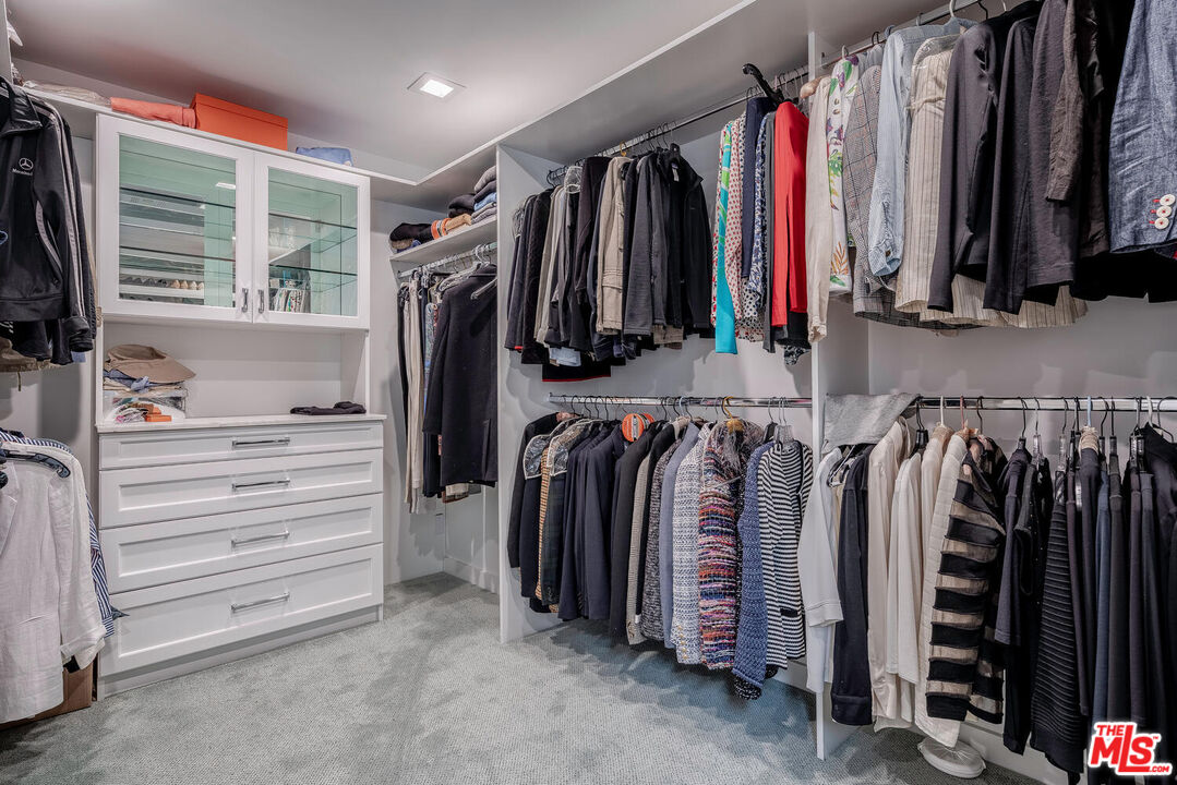 MLS #25577387 image #17