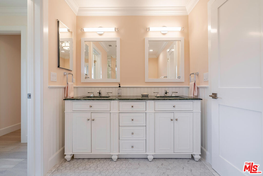 MLS #25577387 image #19