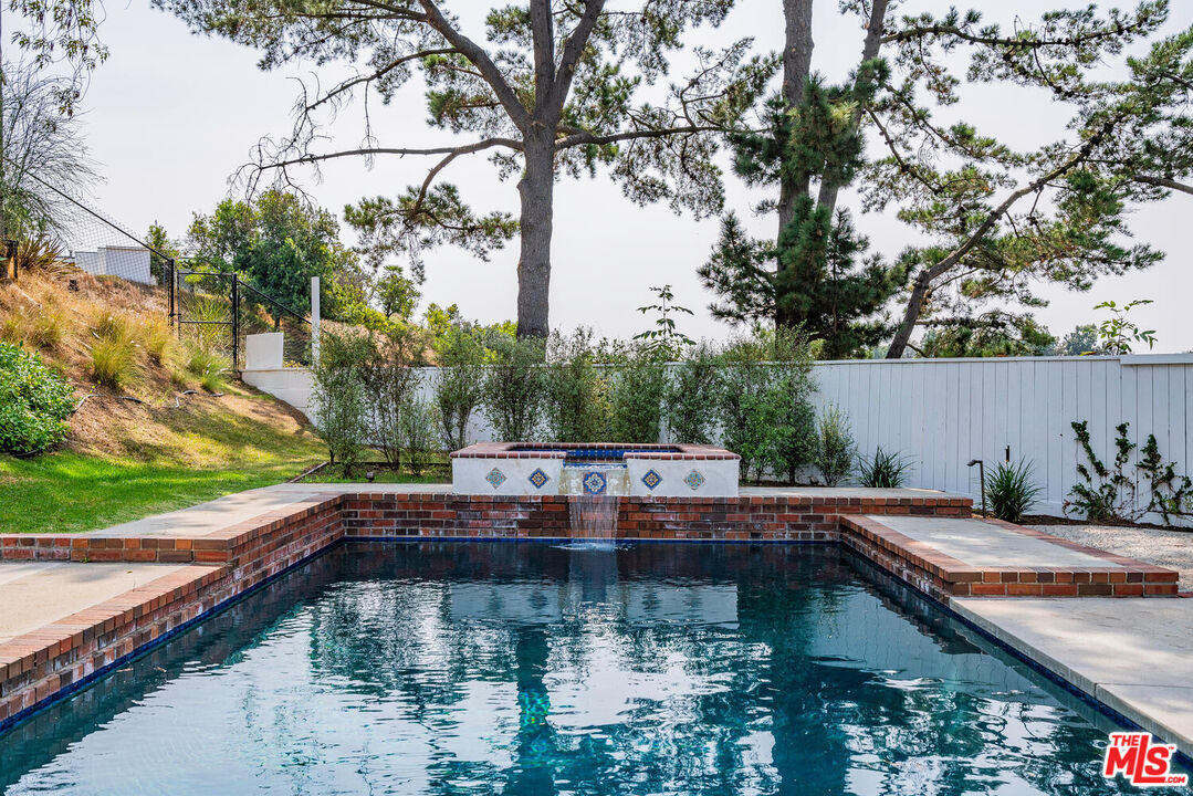 MLS #25577387 image #25