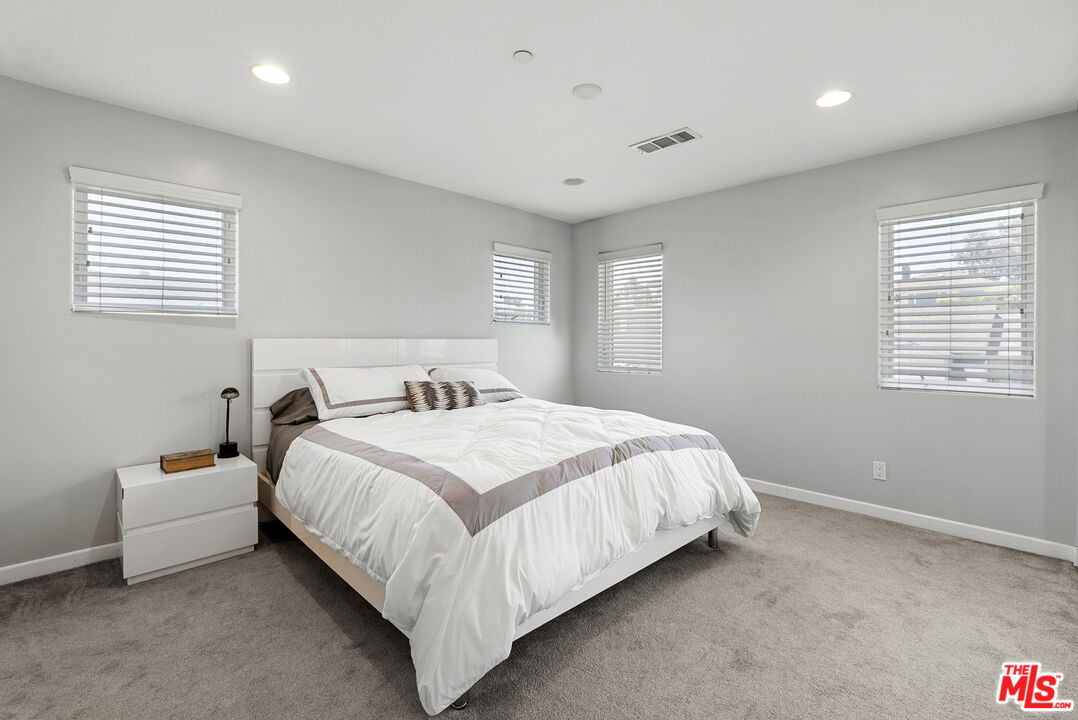 MLS #25577687 image #14