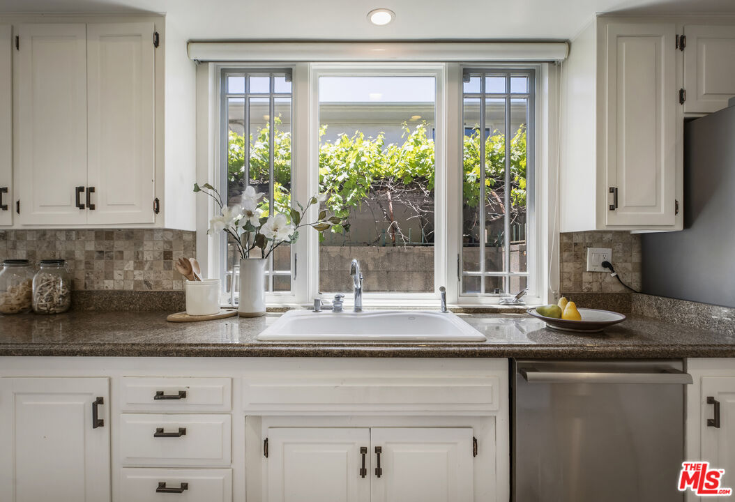 MLS #25577809 image #32