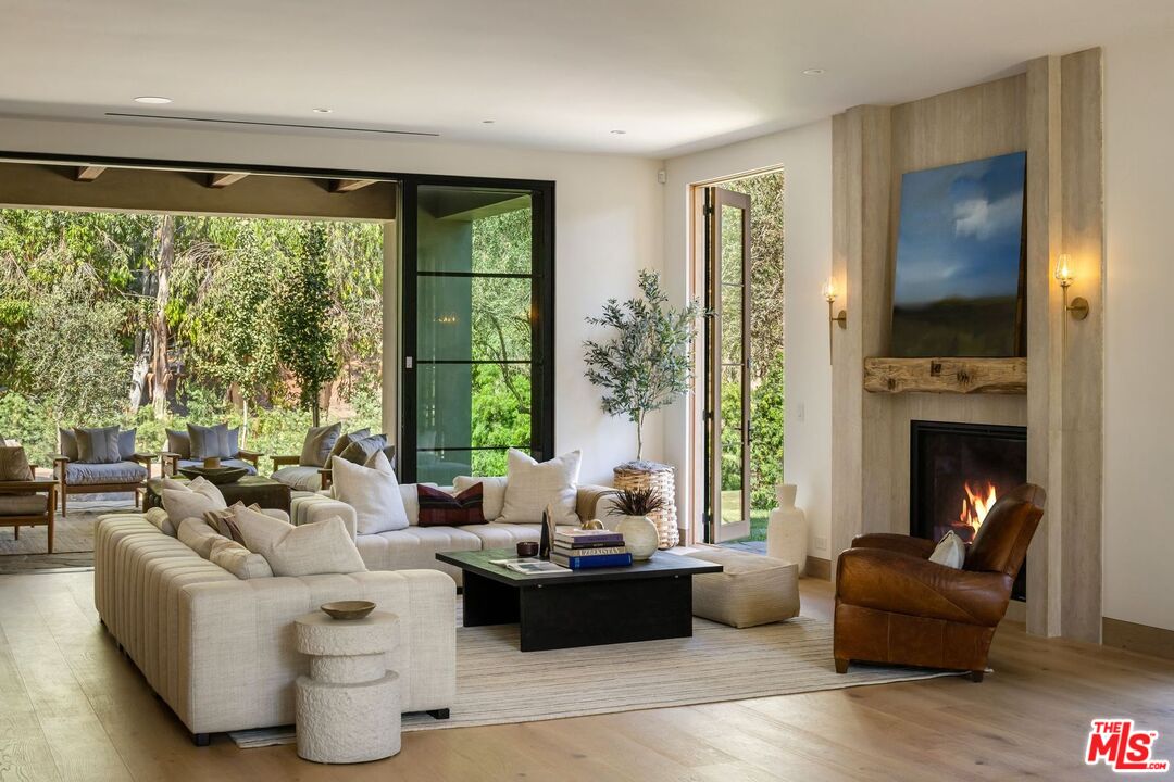 MLS #25577885 image #12