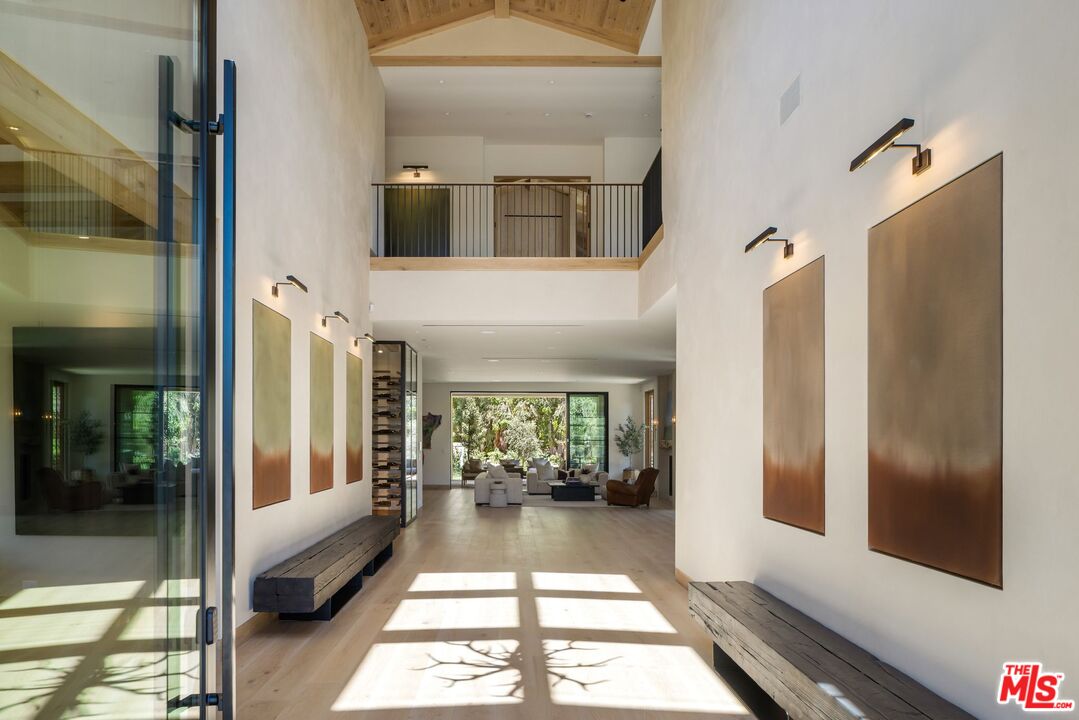 MLS #25577885 image #1