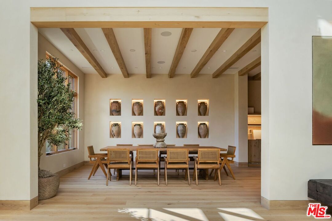 MLS #25577885 image #2