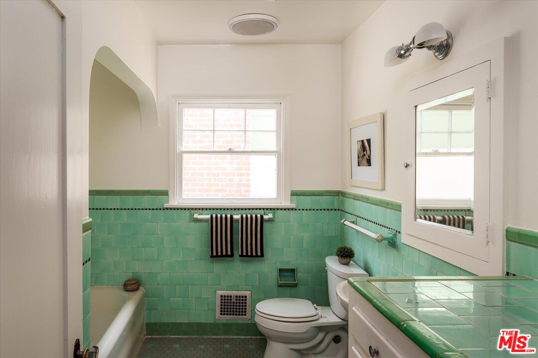 MLS #25578115 image #29