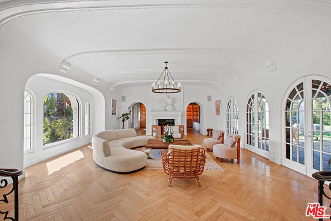 MLS #25578319 image #9