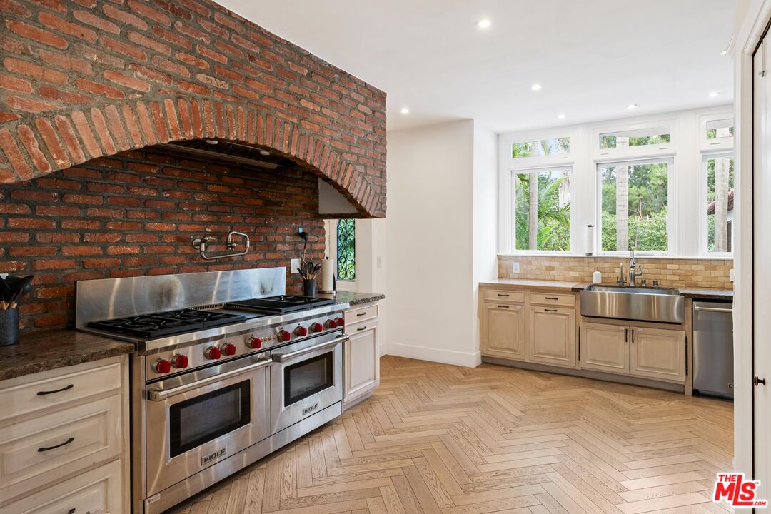 MLS #25578319 image #18