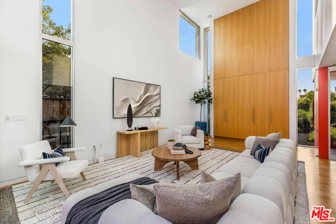 MLS #25578939 image #3