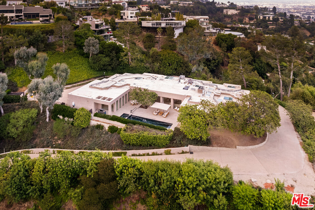 MLS #25578953 image #2