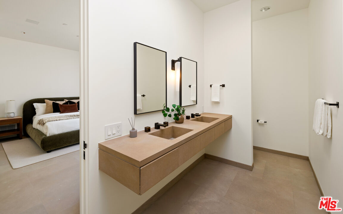 MLS #25578953 image #30