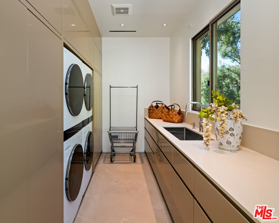 MLS #25578953 image #33