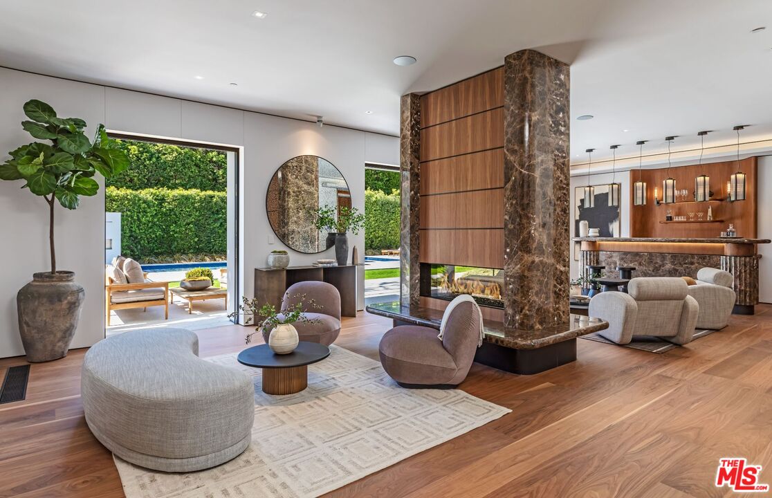 MLS #25579063 image #5