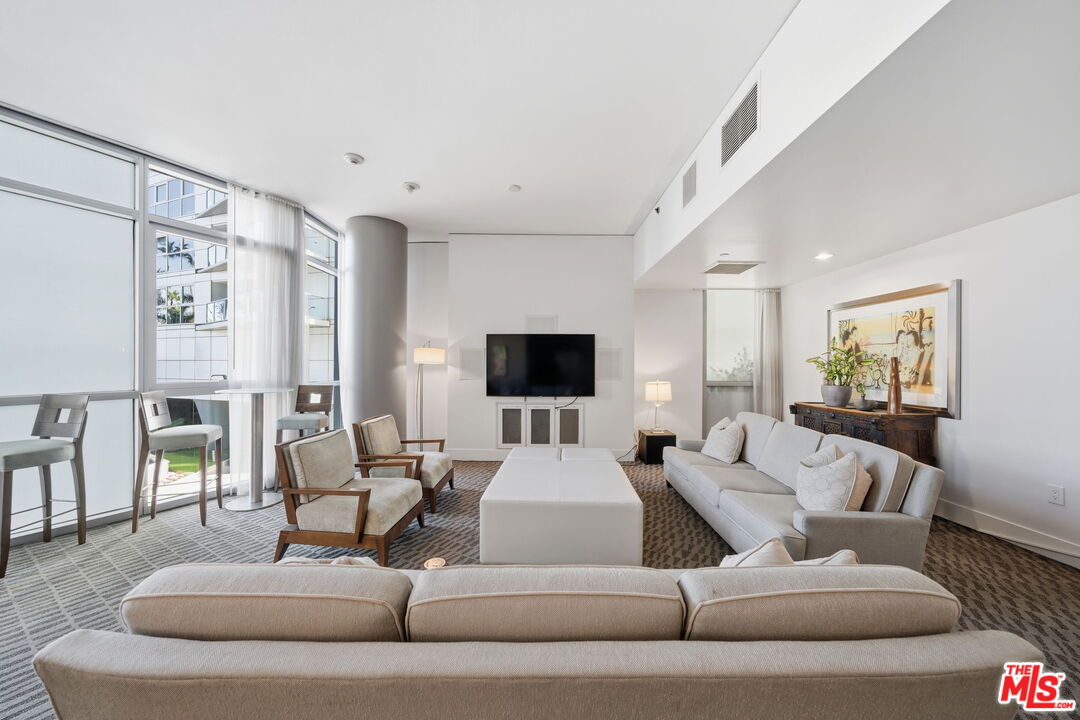 MLS #25579305 image #63