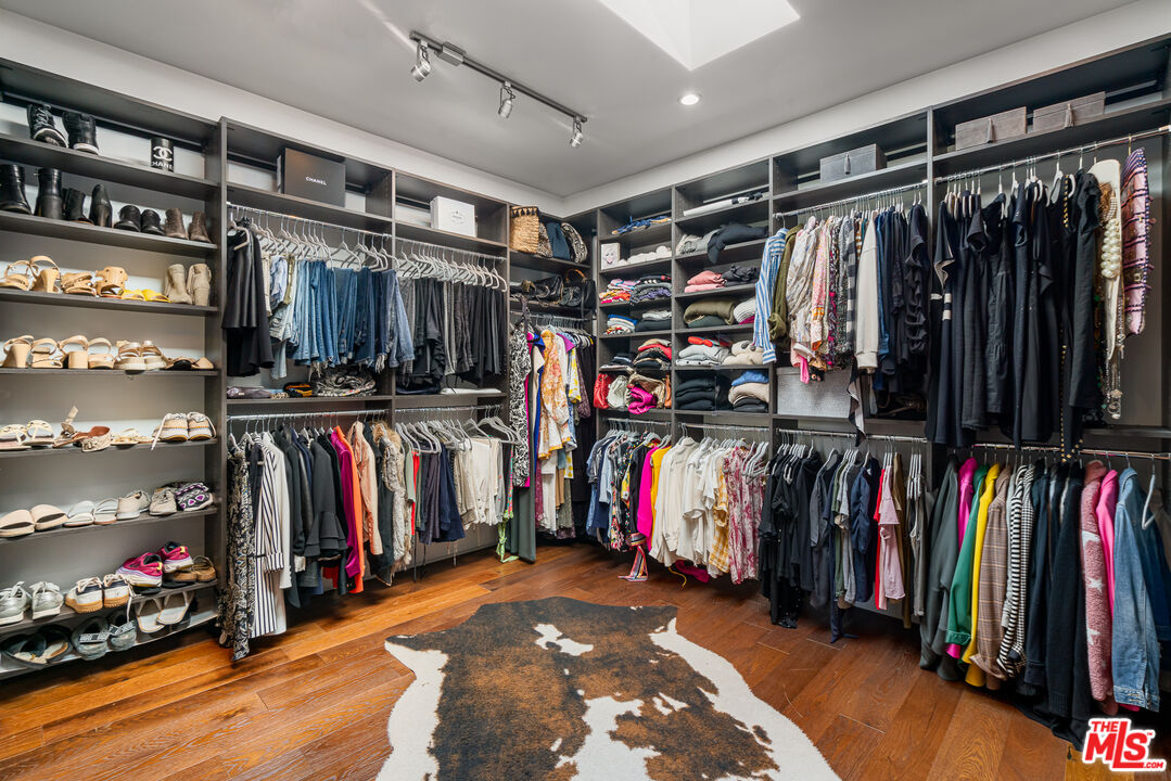 MLS #25579857 image #8