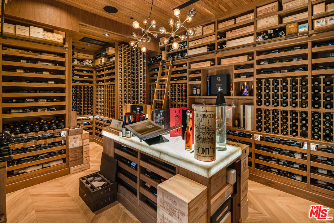 MLS #25579885 image #15