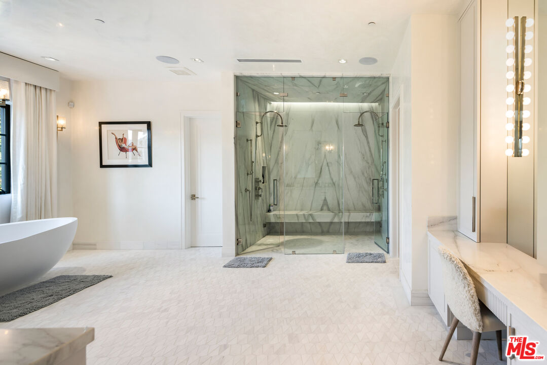 MLS #25579885 image #24