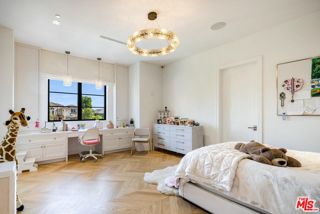 MLS #25579885 image #27