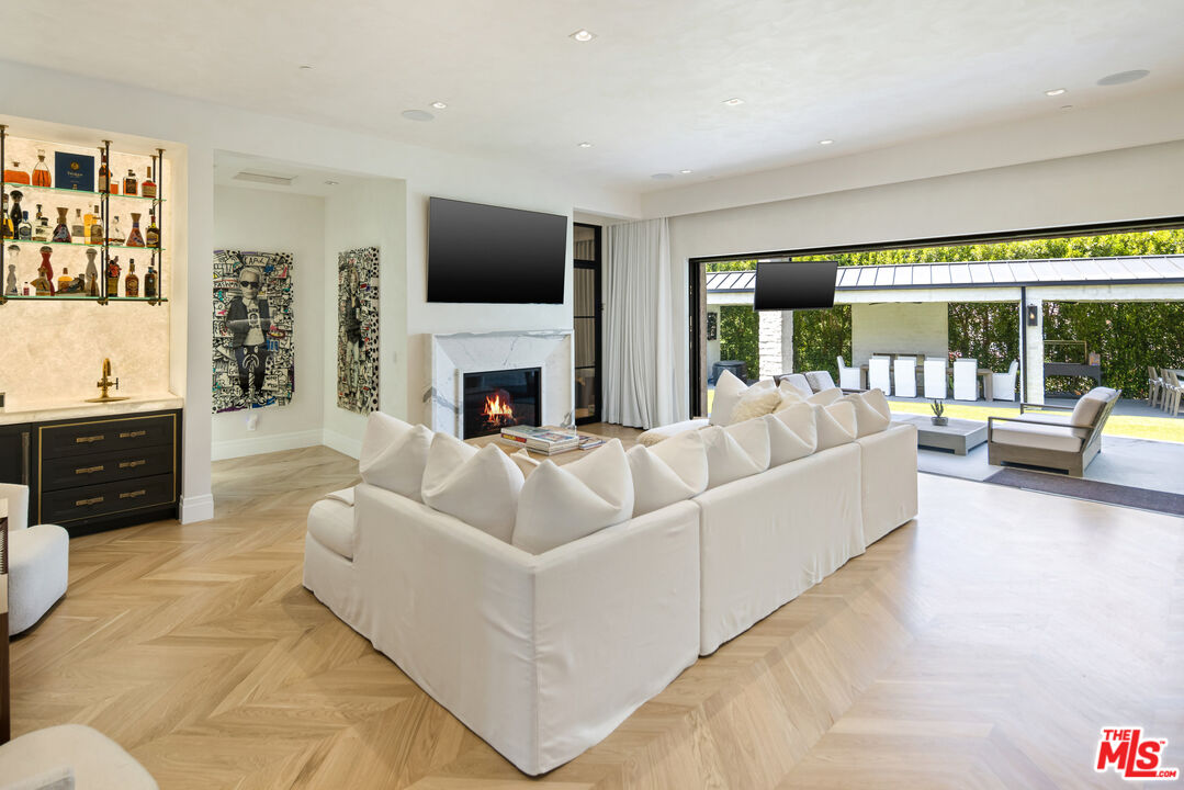 MLS #25579885 image #8